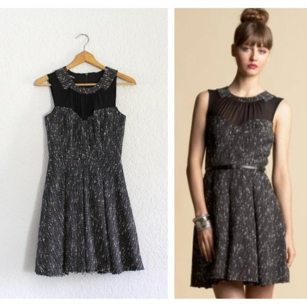 bebe Black Sleeveless Tweed Sheath Dress Embellished Collar Party Cocktail 00
